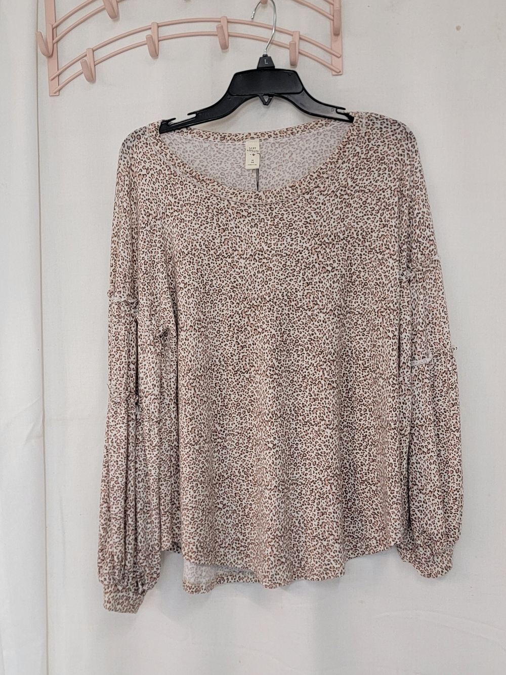 Leopard Print Long Sleeve Women's Top in Cream